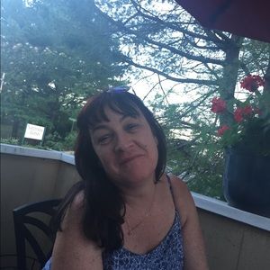 Meet your Posher, Christine